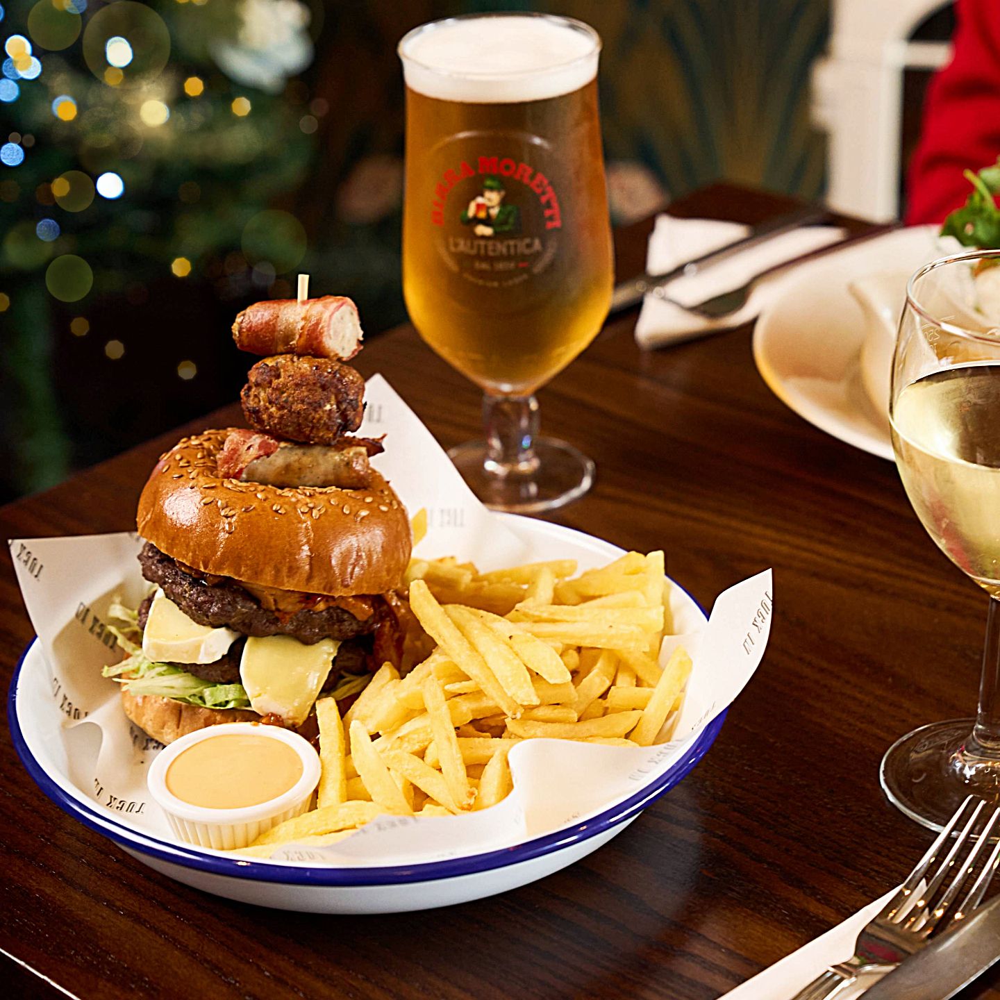 Festive Lunch & Dinner at The Weaver's Whistle Northwich in Northwich